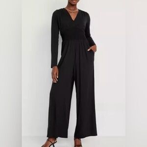 Old Navy Elegant Black V-Neck Jumpsuit